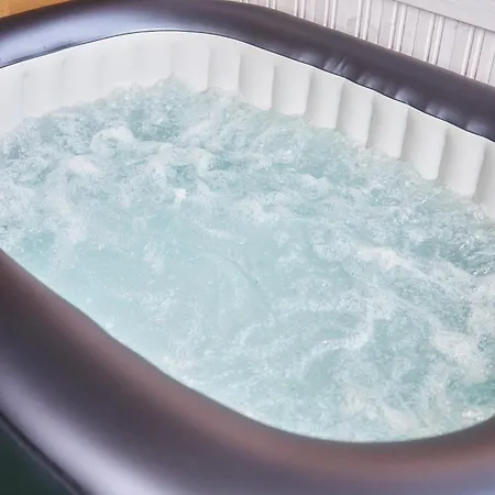 Mielnova Adults Only Jacuzzi & Sauna Apartmán