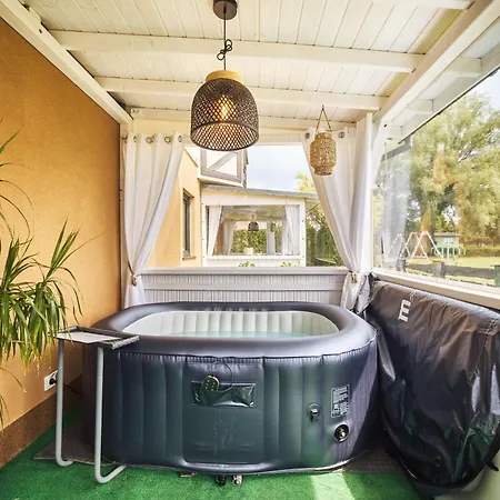 Mielnova Adults Only Jacuzzi & Sauna * 미엘노